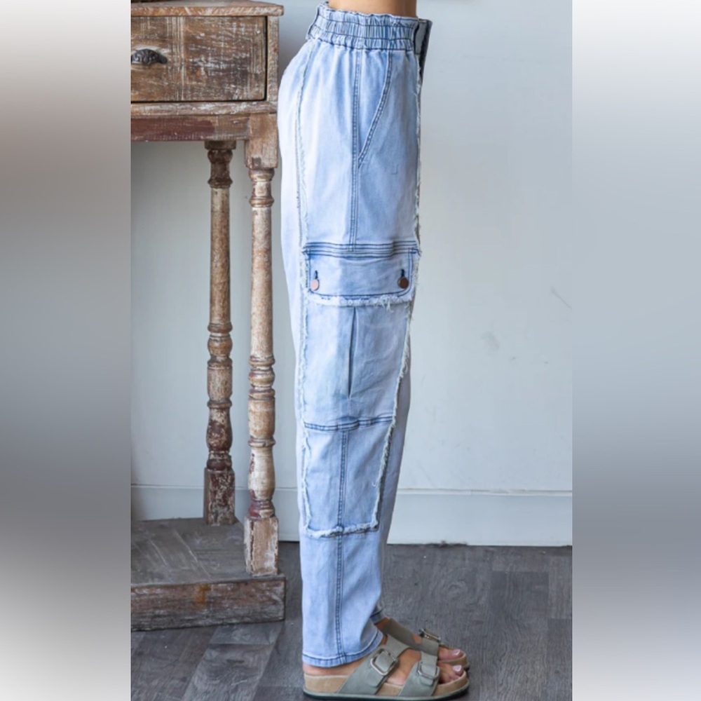 Oli & Hali Light Wash Blue Cargo Jeans - Picture 3 of 5